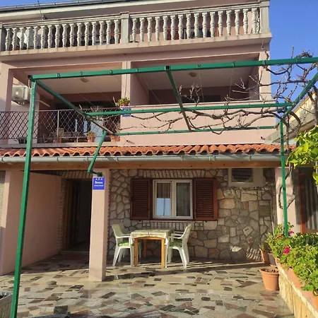 Apartment Budimir *